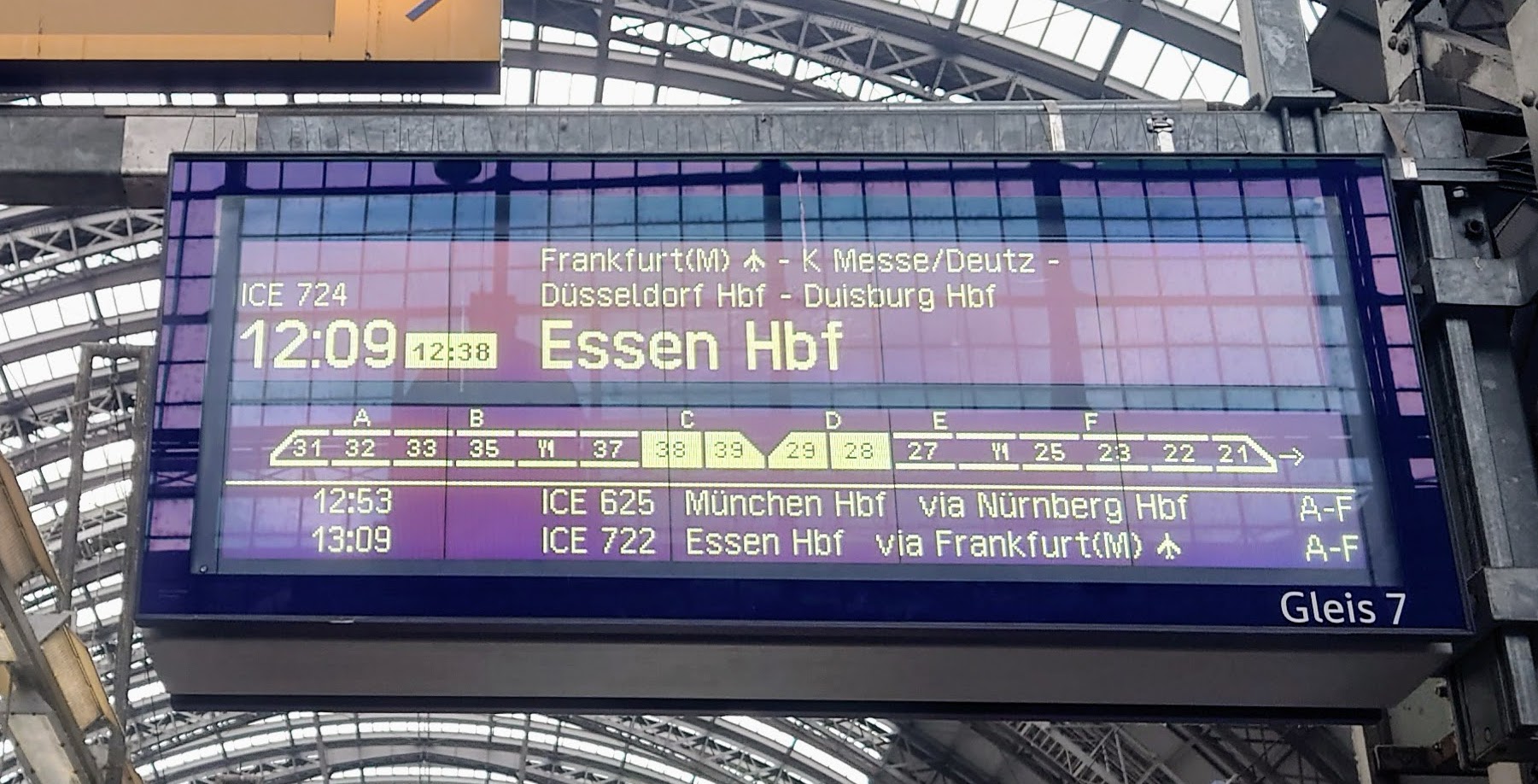 ドイツ鉄道での旅は、こんな罠に気をつけて！ - 涼子と英人の日常生活